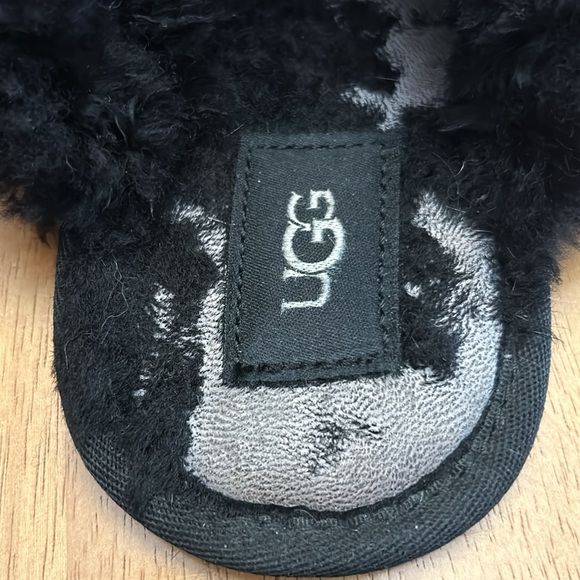 UGG Scuffette II valentine black white heart 10 - Picture 8 of 8
